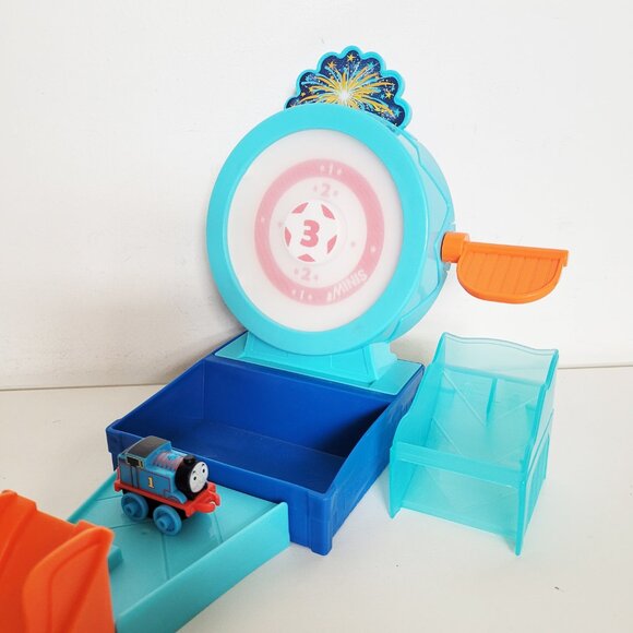 Thomas  & Friends Mini Target Blast Stunt Set with Extra Mini Trains - Picture 4 of 6